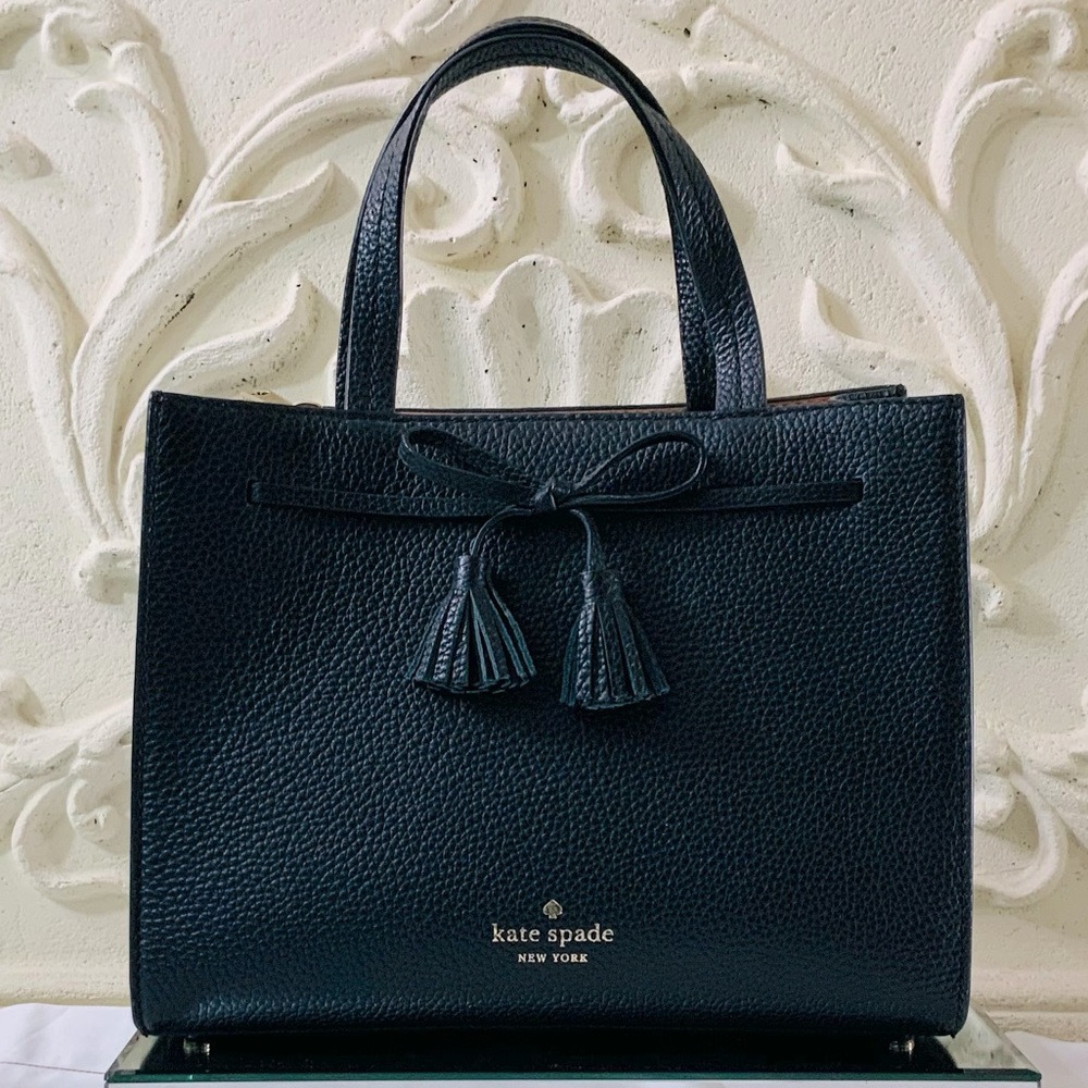 Kate Spade New York
HAYES SMALL SATCHEL